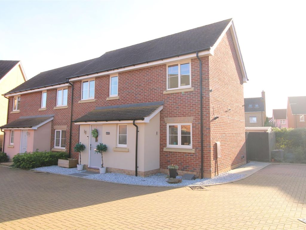 3 bed property for sale in St. Botolph Close, Daventry NN11, £285,000
