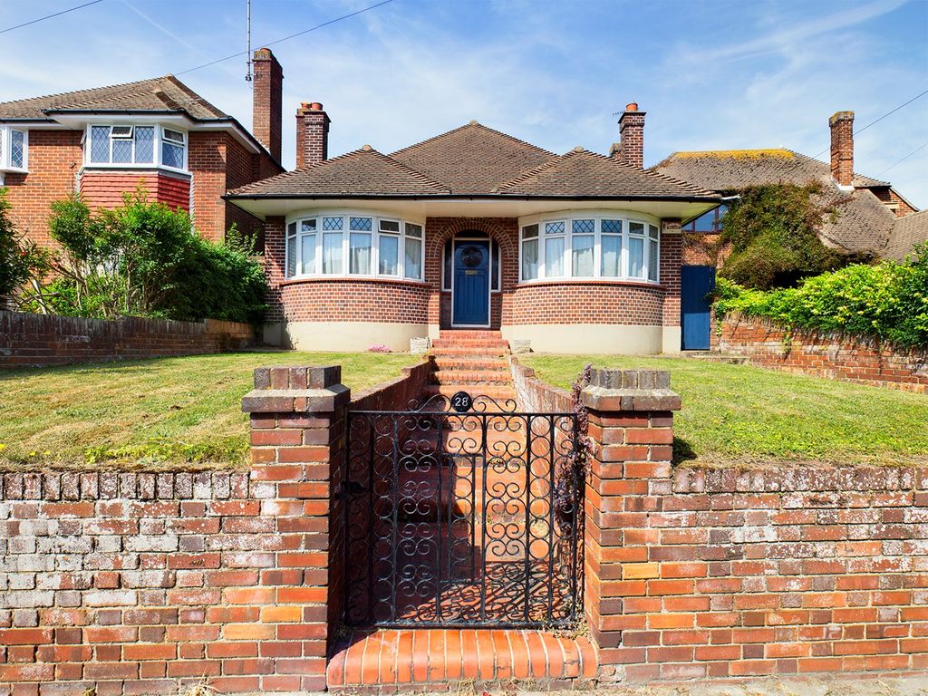 2 bed detached bungalow for sale in Carlton Avenue, Broadstairs CT10