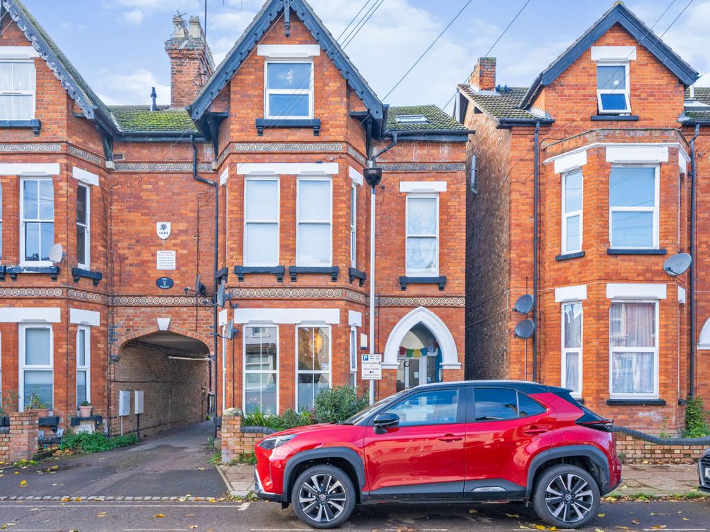 Spenser Road, Bedford, Bedfordshire MK40  