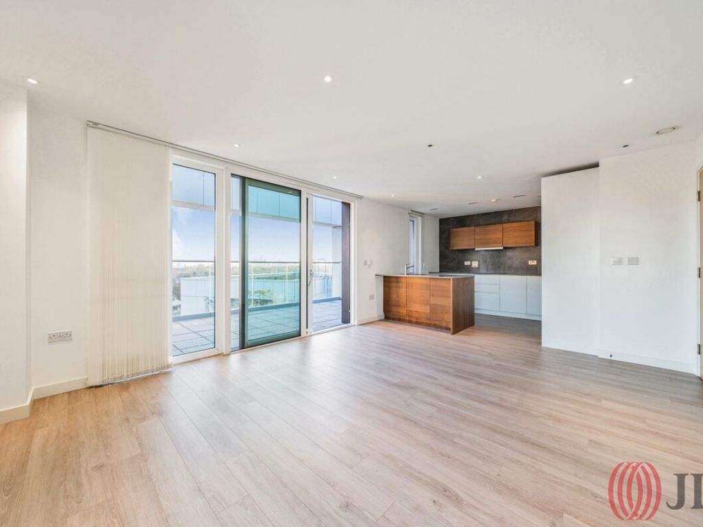 2 bed flat for sale in City View Apartments, Devan Grove N4, £825,000