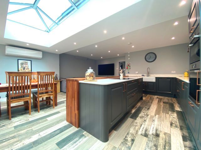 Heatherdale Way, Links View, Northampton NN2  