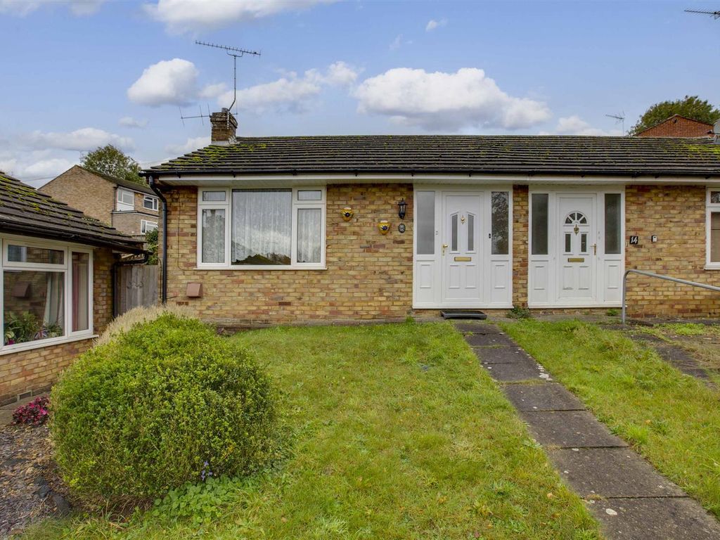 1 bed end terrace house for sale in Hill, Widmer End, High