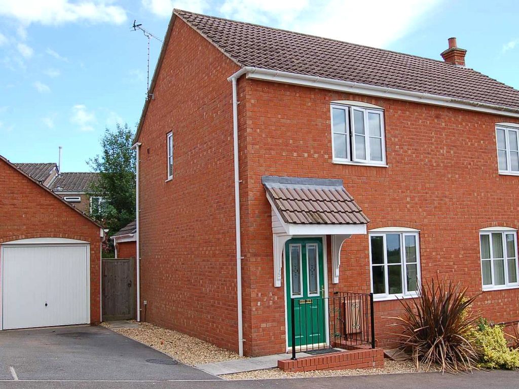 2 bed semidetached house to rent in Highland Park, Uffculme, Cullompton, Devon EX15 Zoopla