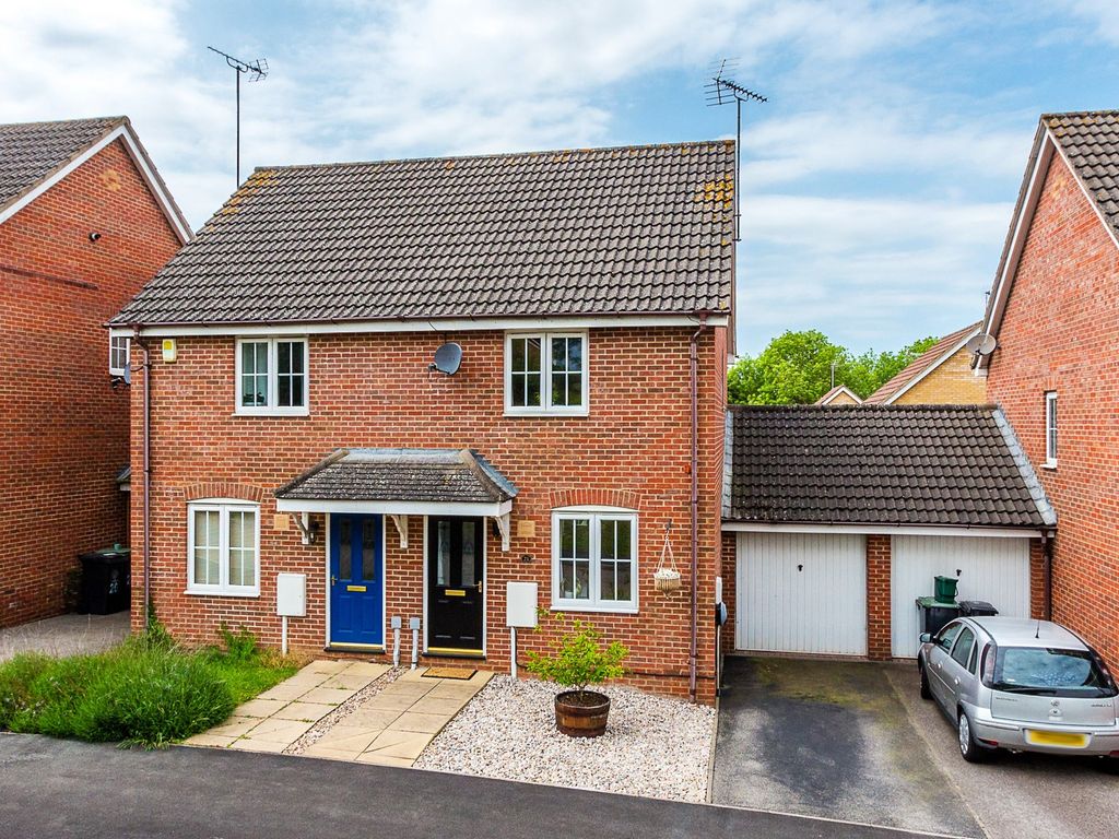 2 bed semidetached house for sale in Donne Close, Higham Ferrers