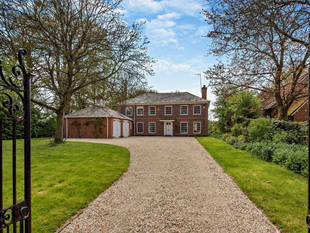 4 bed detached house for sale in Penton Mewsey, Andover, Hampshire SP11