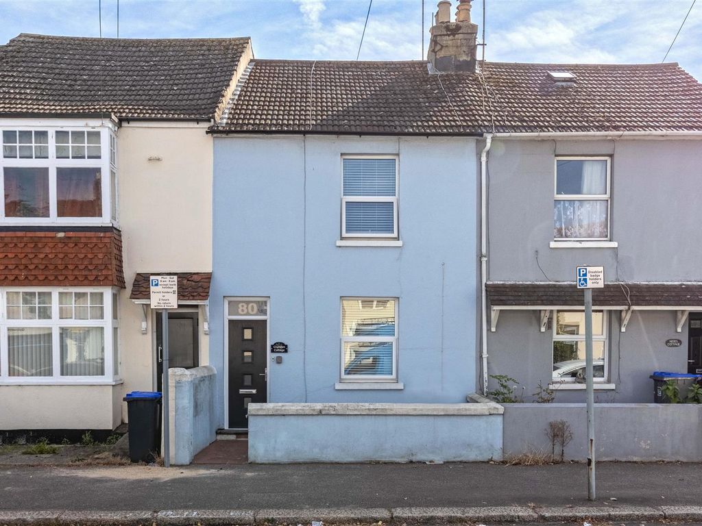 2 bed terraced house for sale in Newland Road, Broadwater, Worthing