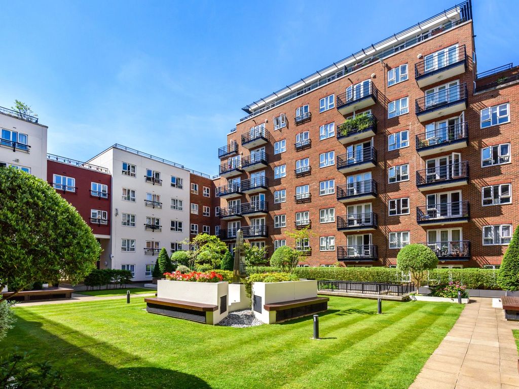 1 bed flat for sale in Royal Quarter, Seven Kings Way, Kingston Upon