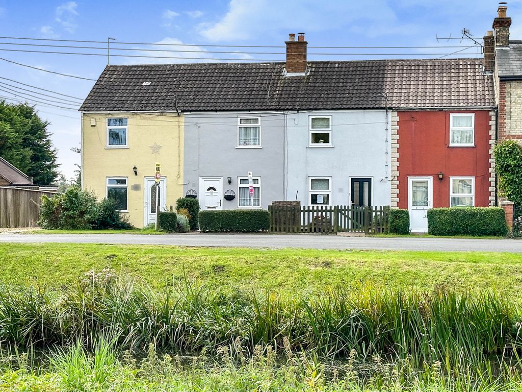 2 Bed Terraced House For Sale In Well Creek Road Outwell Wisbech Pe14