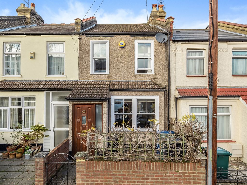 2 bed terraced house for sale in Brunswick Crescent, London N11 Zoopla