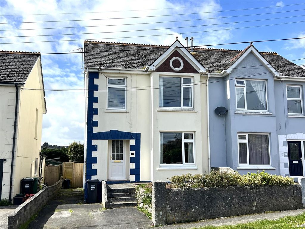 4 bed semidetached house for sale in Menear Road, St Austell, St