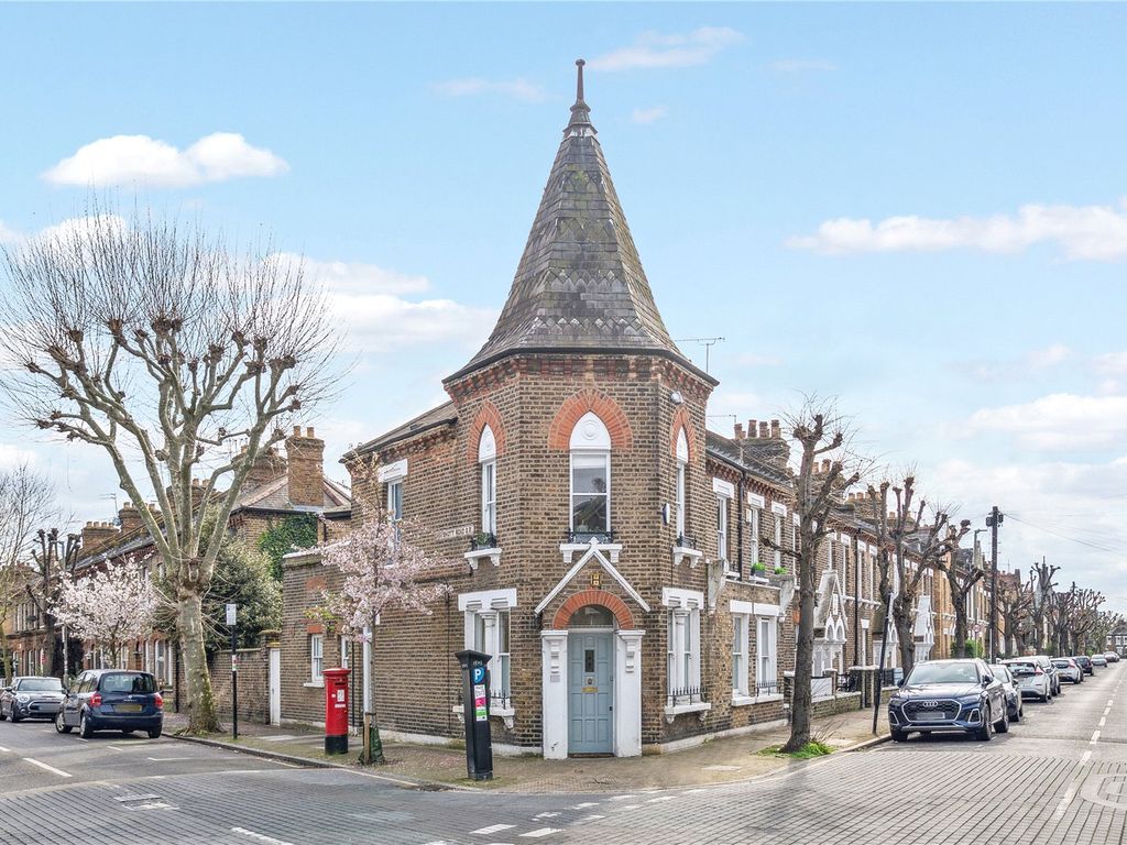 2 bed flat for sale in Eversleigh Road, London SW11, £625,000 Zoopla