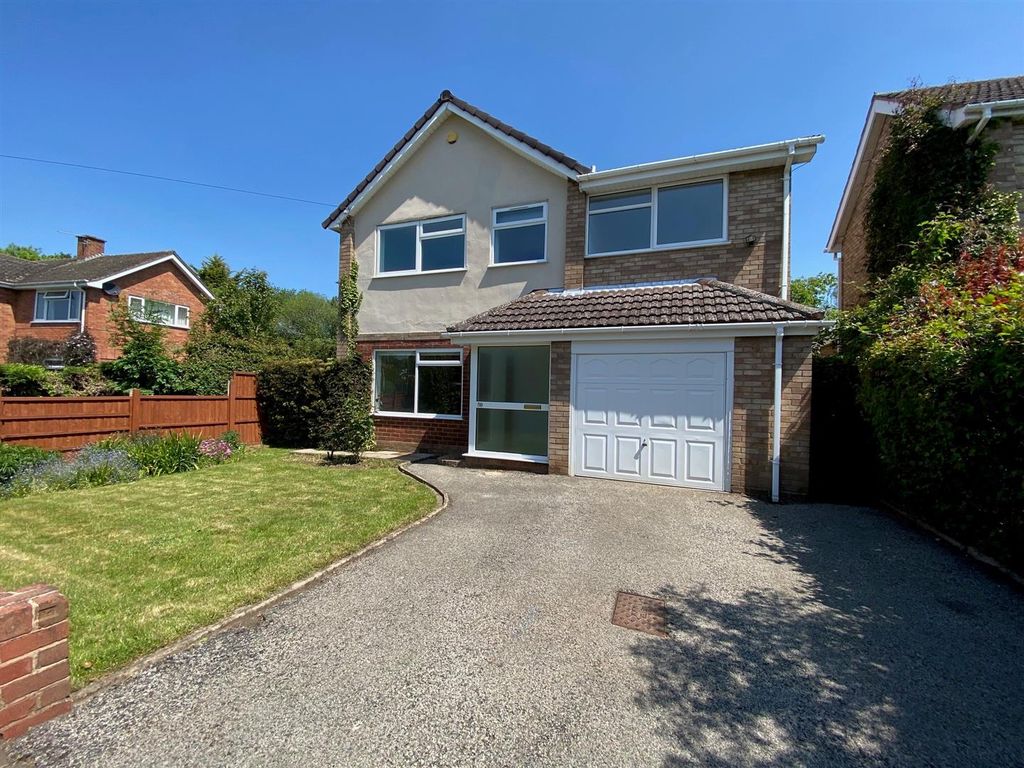 4 bed detached house for sale in Charles Way, Malvern WR14 Zoopla