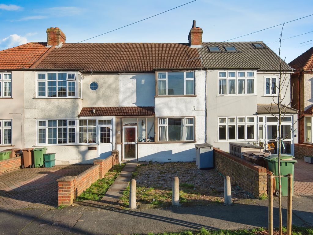 3 bed terraced house for sale in Road, Worcester Park KT4, £