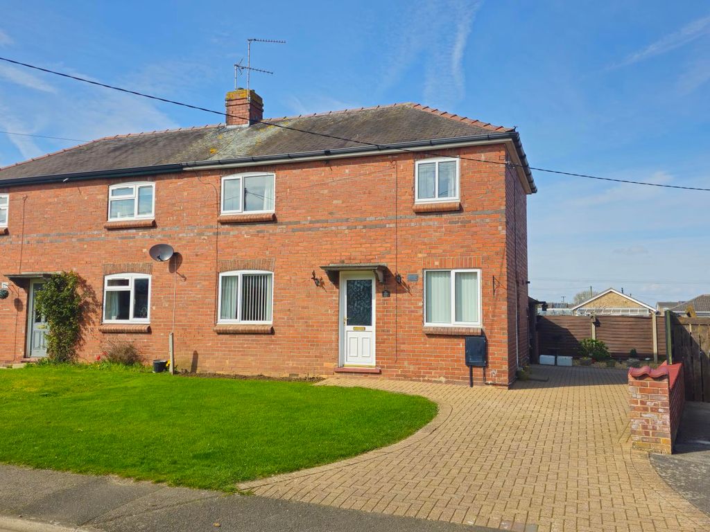 3 bed semi-detached house for sale in Chapel Lane, Leasingham NG34, £ ...