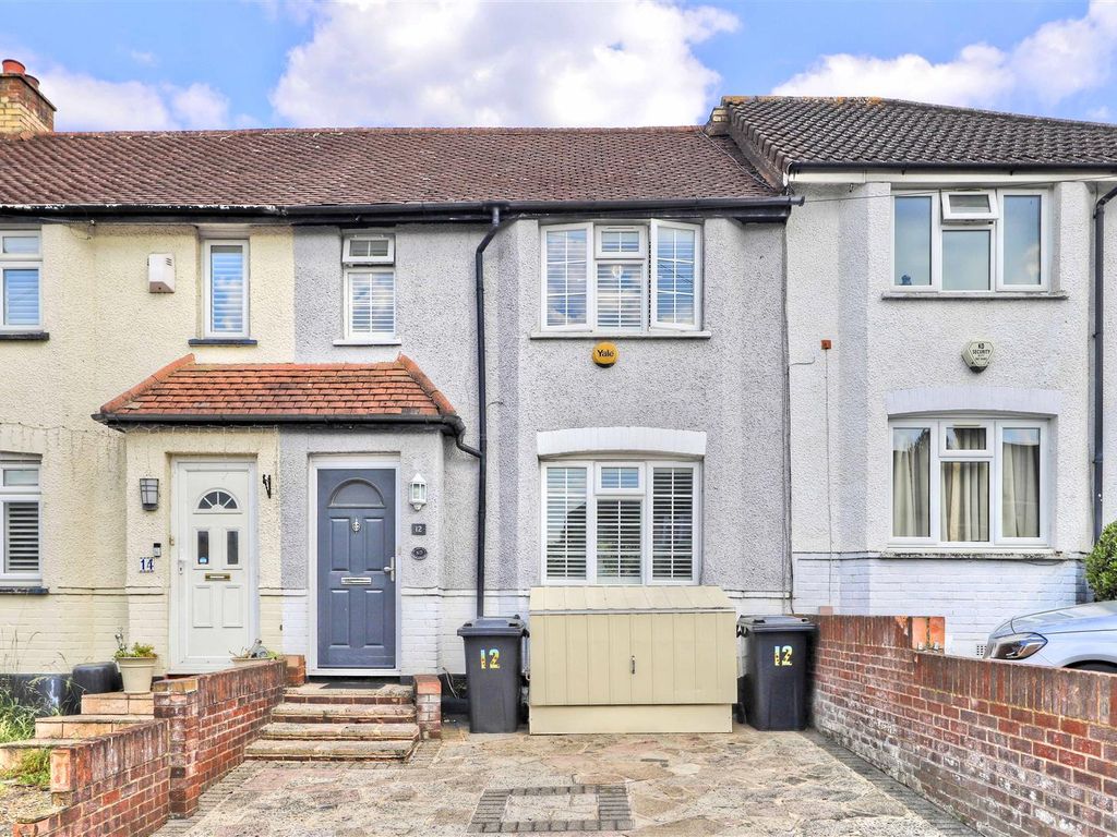 3 bed terraced house for sale in Snowden Avenue, Hillingdon UB10 Zoopla