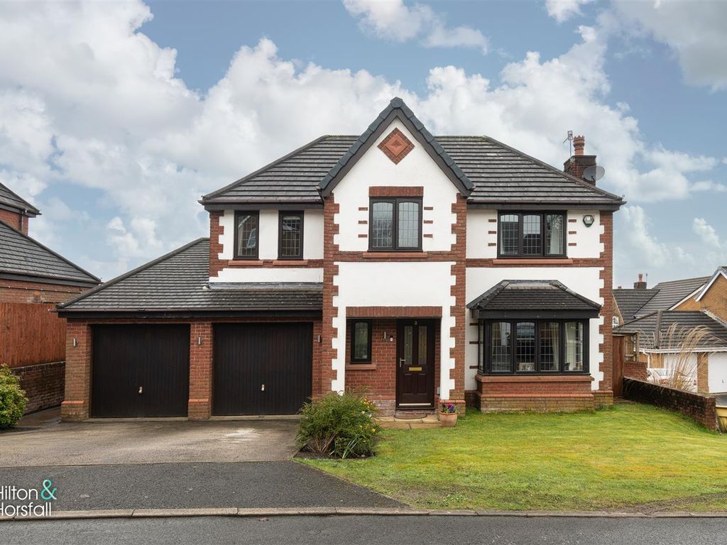 4 bed detached house for sale in Brier Heights Close, Brierfield