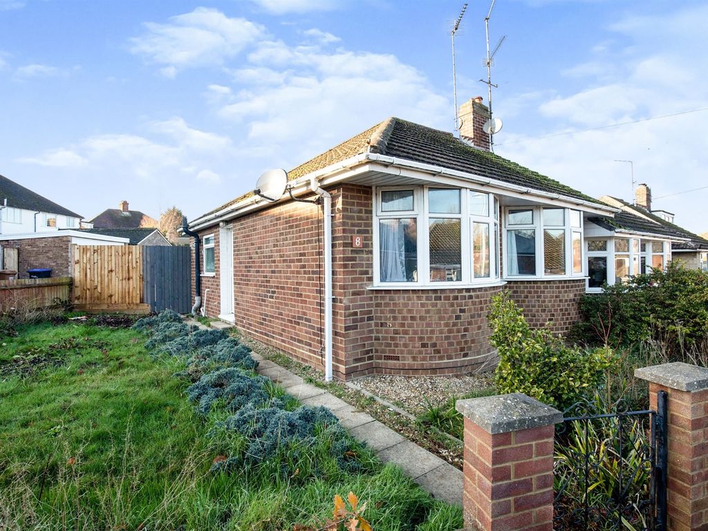 Montfort Close, Northampton NN5  