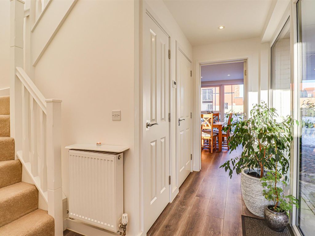 Tyndale Avenue, Basildon SS14  