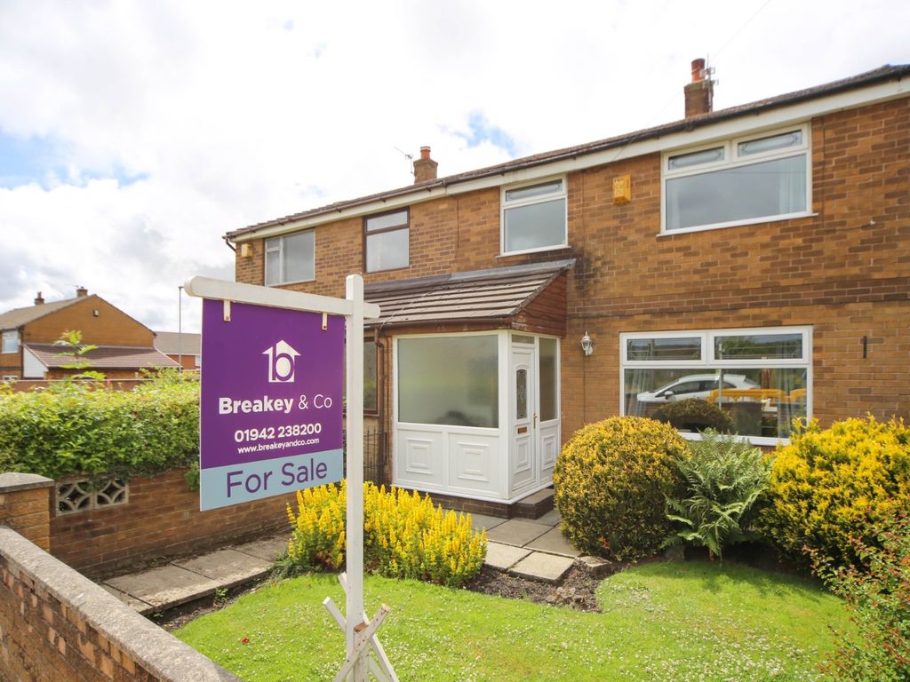 3 bed semidetached house for sale in Foundry Lane, Wigan, Lancashire