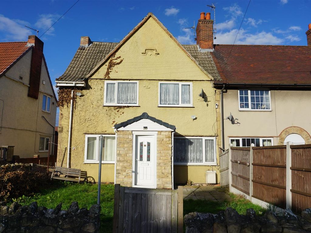 3 bed end terrace house for sale in The Crescent, Woodlands, Doncaster