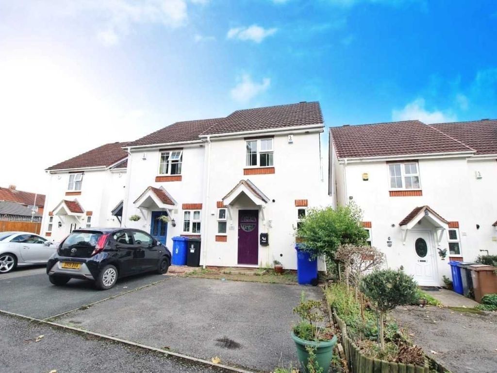 2 bed end terrace house for sale in Park View Close, Blurton, Stoke On
