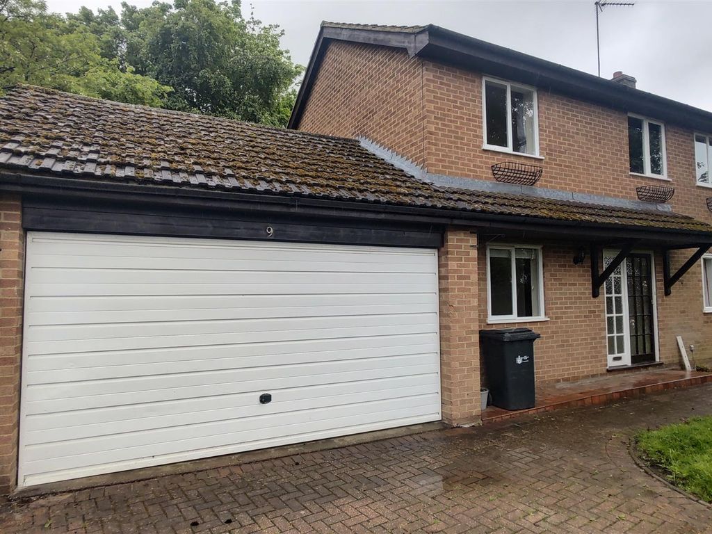 4 bed detached house to rent in The Paddock, Lower Boddington, Daventry