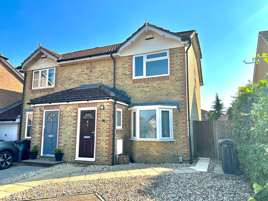 3 bed semidetached house for sale in Manor House Drive, Ashford, Kent