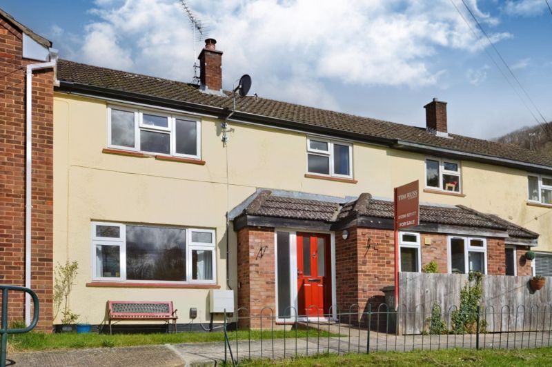3 bed terraced house for sale in Halton Wood Road, Wendover, Aylesbury