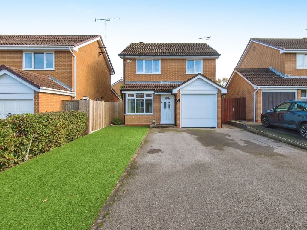 3 bed detached house for sale in Calshot Drive, Chandler's Ford, Eastleigh SO53, £440,000 Zoopla