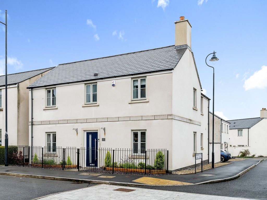 4 bed detached house for sale in Heathland Way, Llandarcy, Neath, Neath