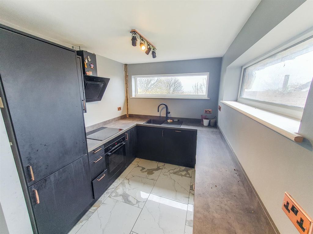 2 bed detached bungalow for sale in Westfield Road, Eastbourne BN21, £