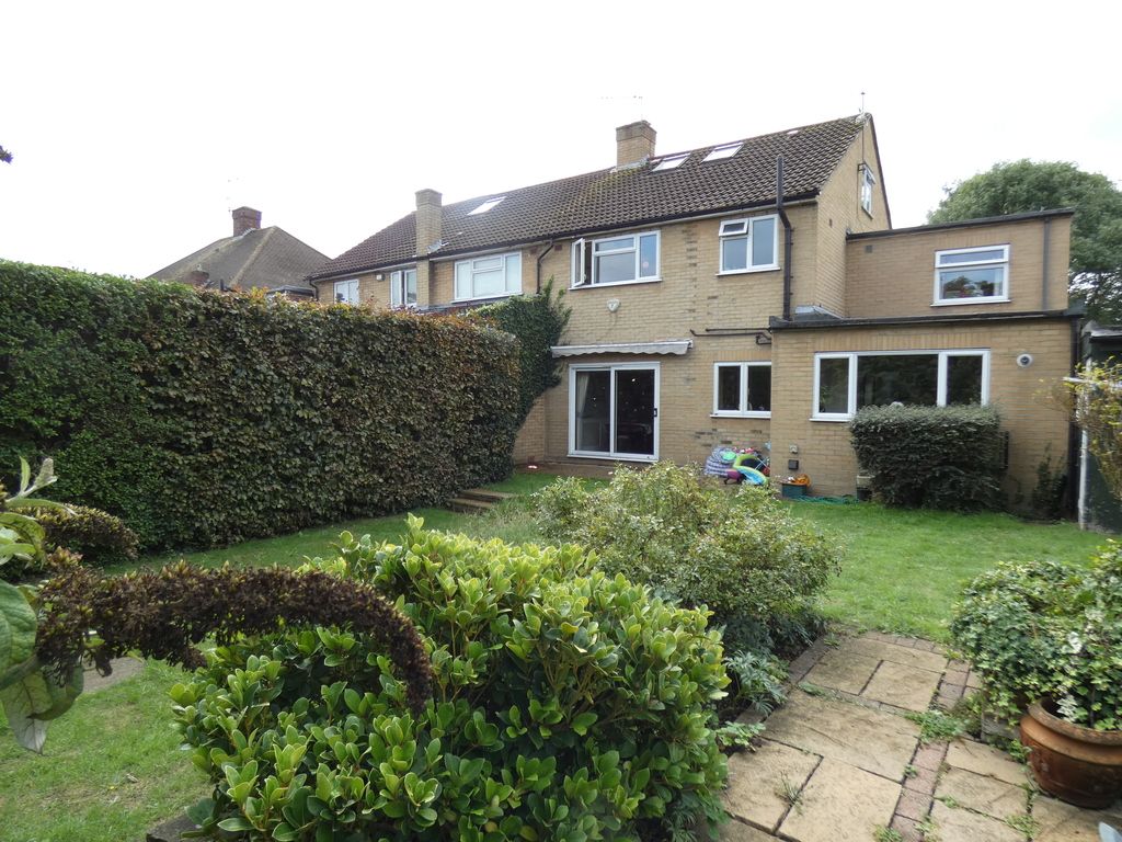 5 bed semidetached house for sale in Buckingham Road, Hampton TW12 Zoopla