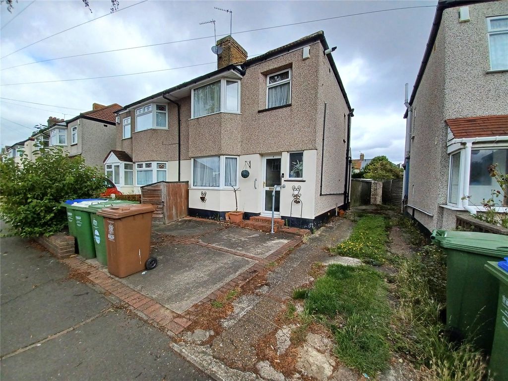 3 bed semidetached house for sale in Elsa Road, Welling, Kent DA16
