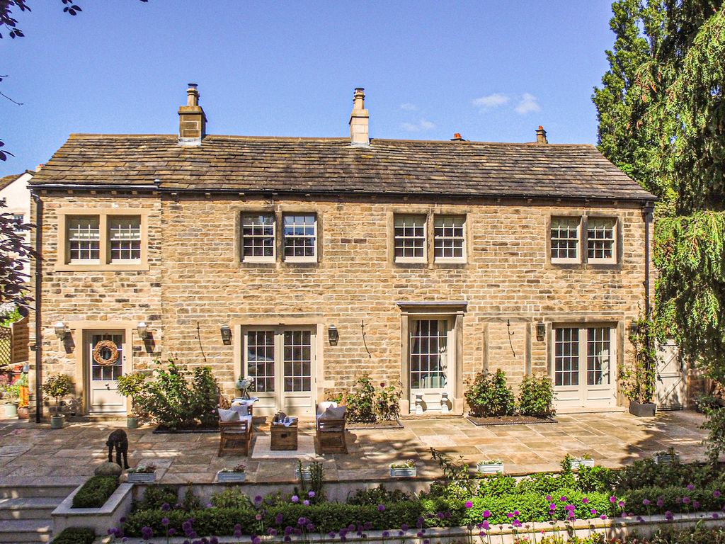 5 bed property for sale in St. Helens Gate, Almondbury, Huddersfield