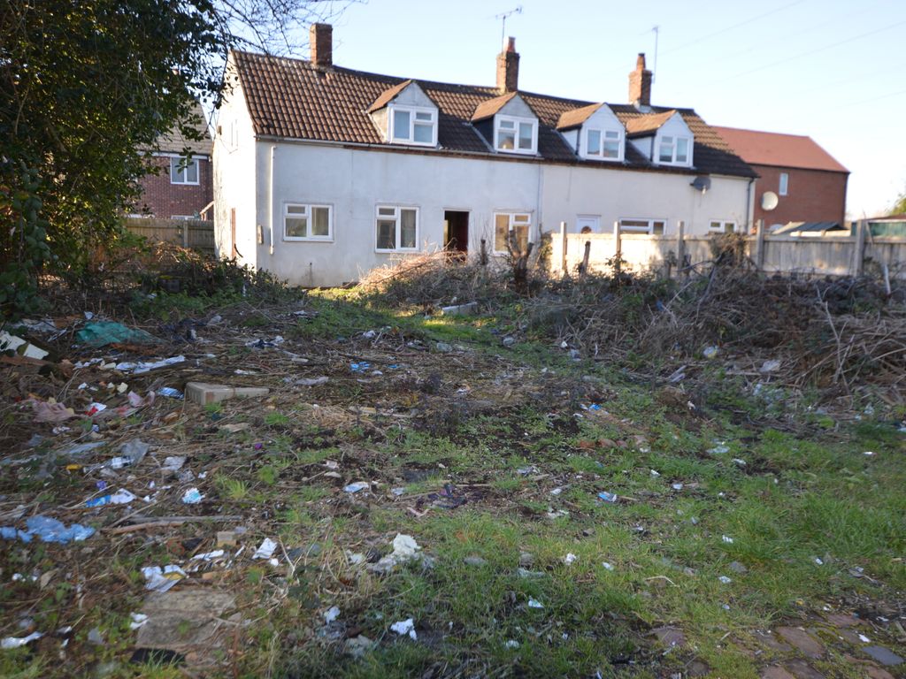 2 bed semidetached house for sale in Grange Road, Longford, Coventry