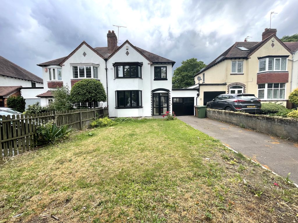 3 bed semidetached house to rent in Sutton Road, Walsall WS5 Zoopla