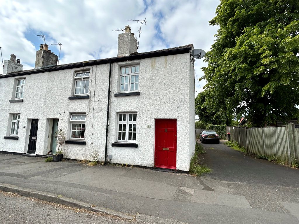 2 bed end terrace house for sale in Station Road, Parkgate, Neston