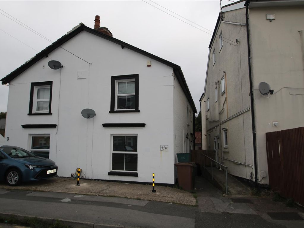 3 bed semidetached house for sale in Vernon Road, Sutton SM1, £475,000