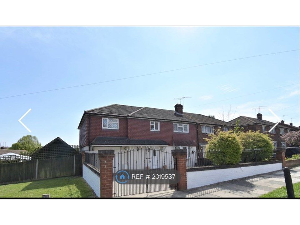 Room to rent in Maylands Drive, Sidcup DA14, £850 pcm Zoopla