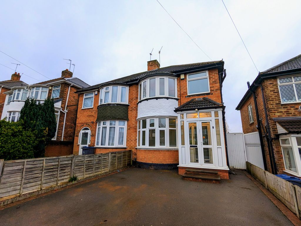3 bed semidetached house to rent in Rocky Lane, Great Barr, Birmingham
