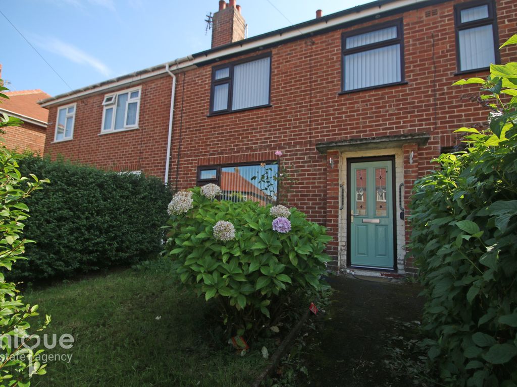 3 bed terraced house for sale in Tyrone Avenue, Blackpool FY2, £110,000