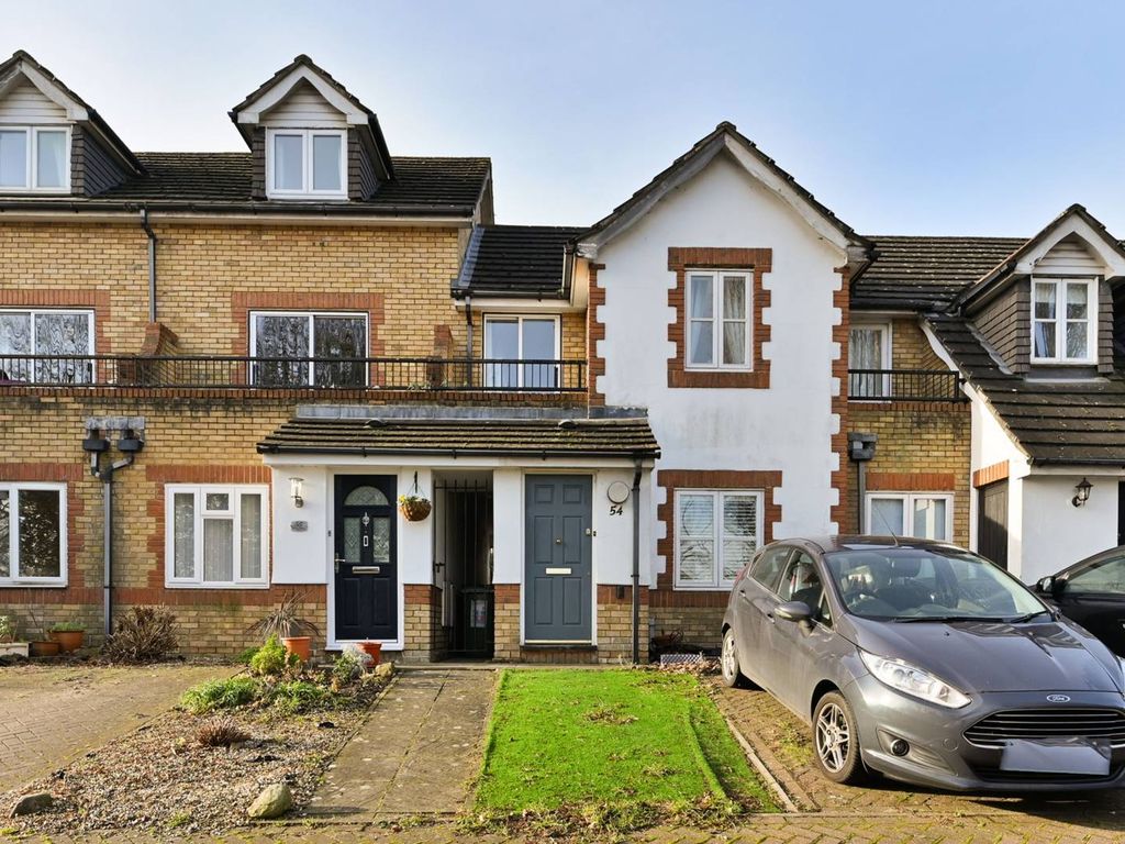 2 bed terraced house to rent in Amblecote Meadows, Grove Park, London