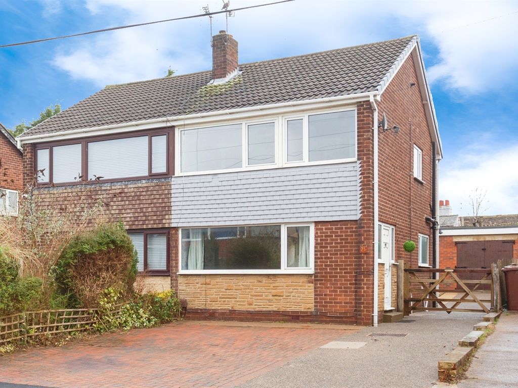 3 bed semidetached house for sale in Victoria Way, Outwood, Wakefield