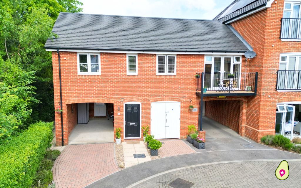 2 bed mews for sale in Swords Drive, Crowthorne, Berkshire RG45, £