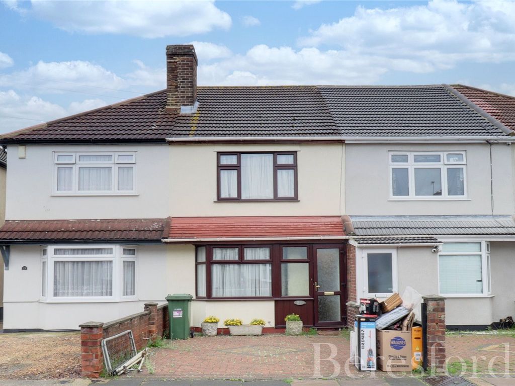 3 bed terraced house for sale in Heaton Close, Romford RM3 Zoopla