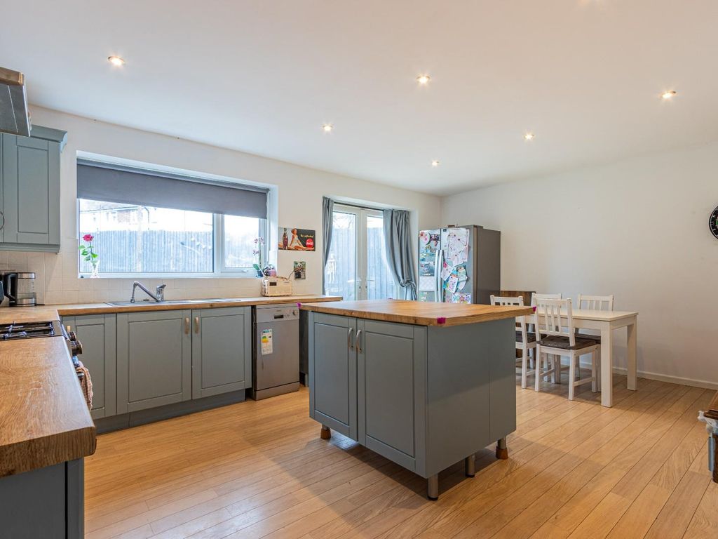 4 bed semidetached house for sale in Glyndwr Road, Penarth CF64, £