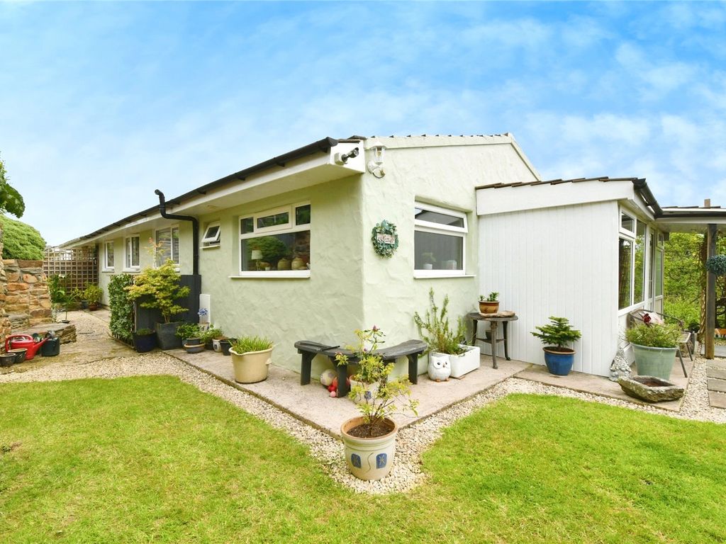 3 bed bungalow for sale in Seaview Crescent, Goodwick, Pembrokeshire