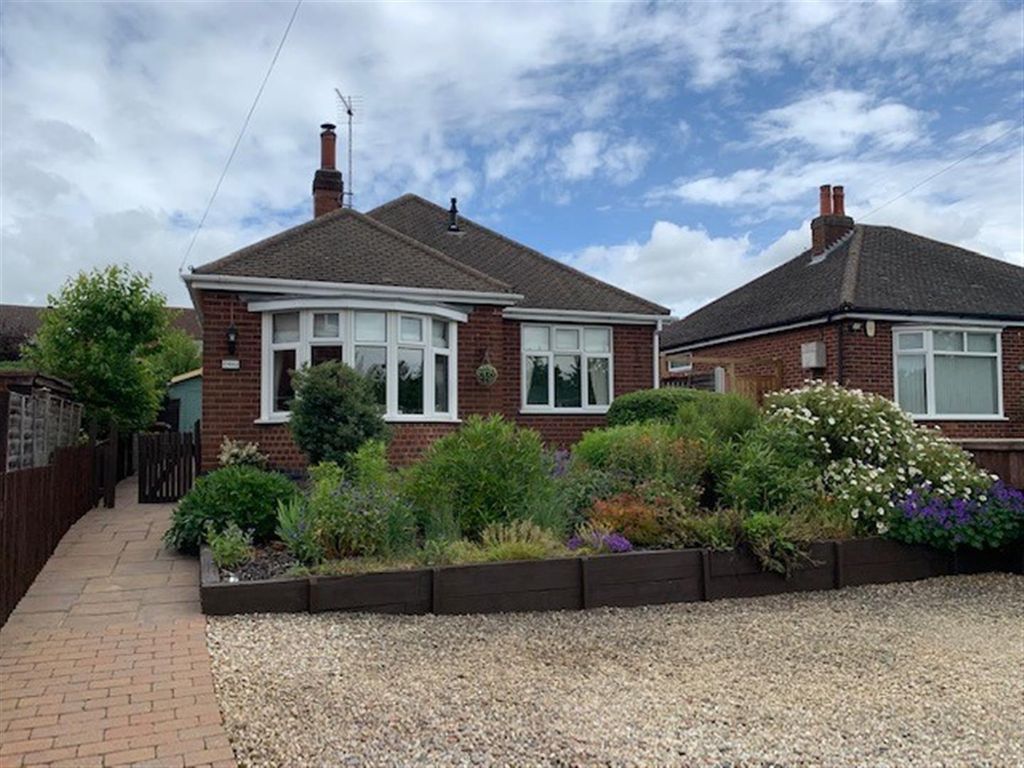3 bed detached bungalow for sale in Bitham Lane, Stretton, BurtonOn