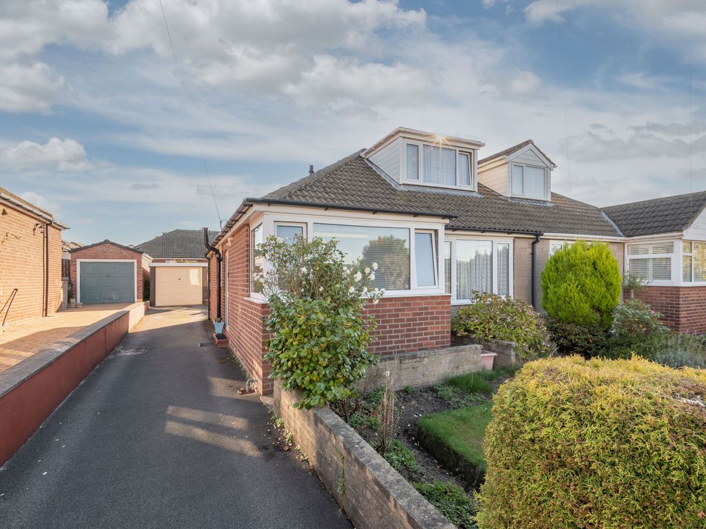 4 bed semidetached bungalow for sale in Rowley Drive, Fenay Bridge