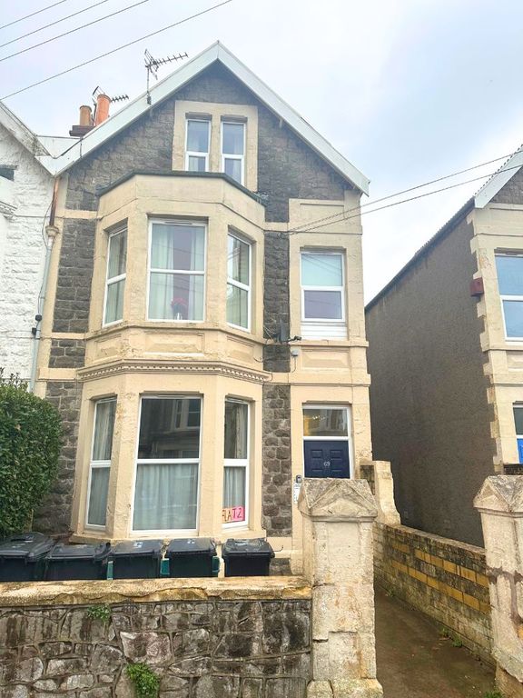 1 bed flat to rent in Moorland Road, WestonSuperMare BS23, £725 pcm